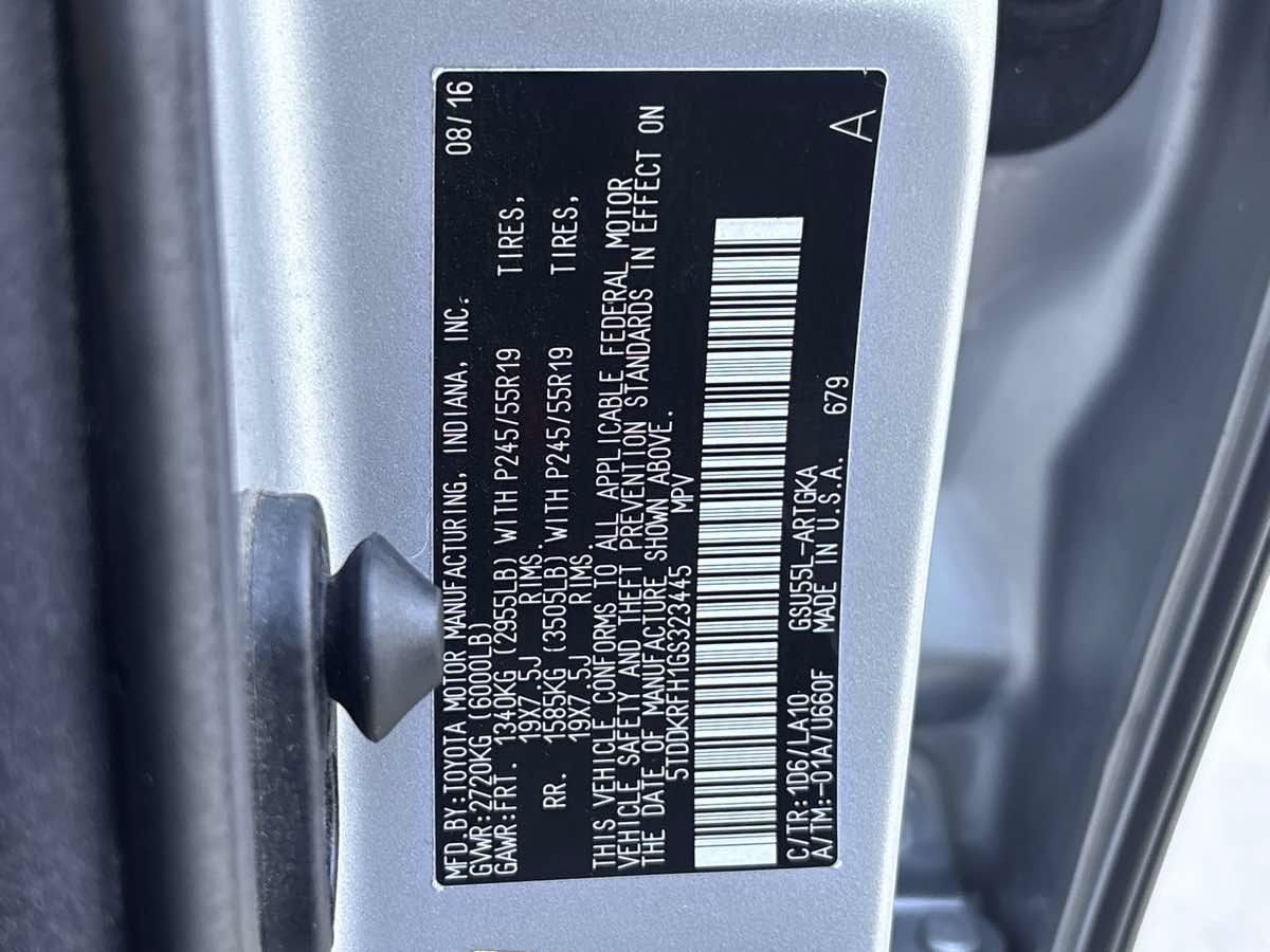 Used 2016 Toyota Highlander Limited AWD/4WD image 29