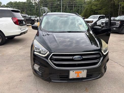 Used 2017 Ford Escape SE w/ SE Sport Appearance Package FWD image 50