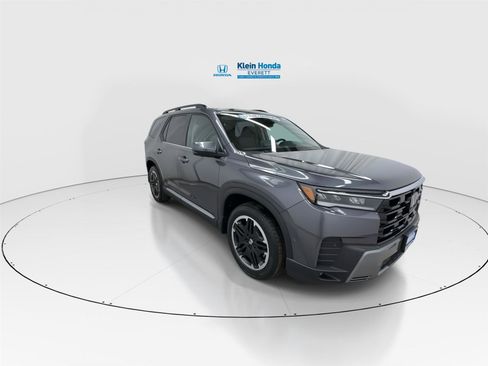 New 2026 Honda Pilot Touring image 4