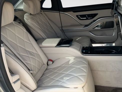 Used 2024 Mercedes-Benz Maybach S 580 4MATIC image 21