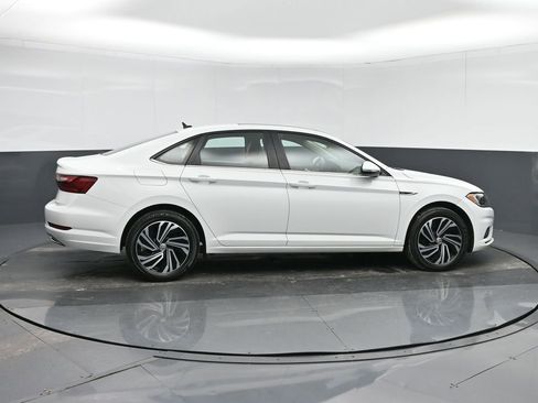 Used 2021 Volkswagen Jetta SEL Premium image 8