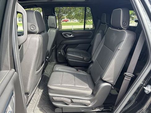 Used 2024 Chevrolet Tahoe Premier w/ Premium Package AWD/4WD image 26