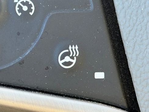 Used 2019 GMC Terrain Denali w/ Advanced Safety Package image 22