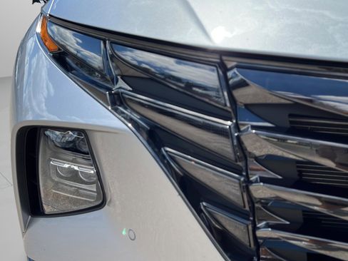 Certified 2024 Hyundai Tucson Limited AWD/4WD image 25
