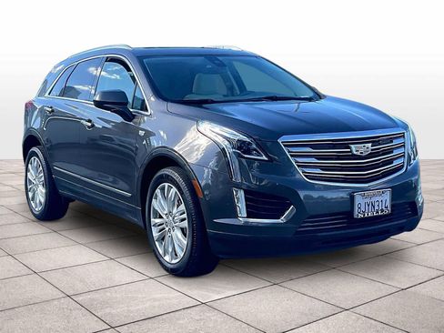 Used 2019 Cadillac XT5 Premium Luxury image 2