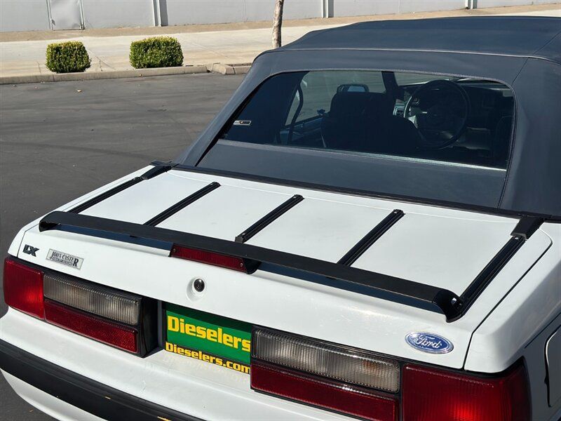 Used 1988 Ford Mustang LX RWD image 18