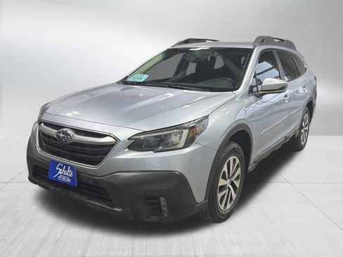 Used 2020 Subaru Outback Premium image 3