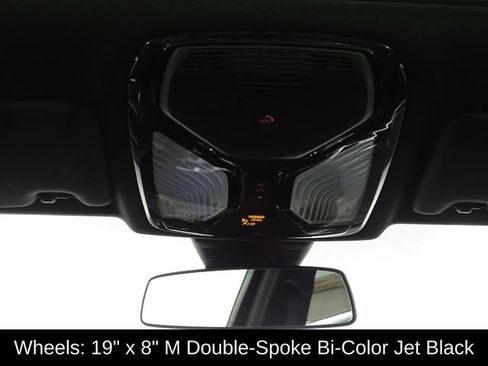 Used 2023 BMW 330i xDrive Sedan w/ M Sport Package AWD/4WD image 30