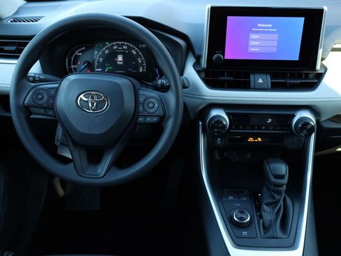New 2025 Toyota RAV4 XLE image 15