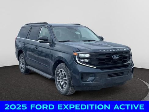New 2025 Ford Expedition Active image 7