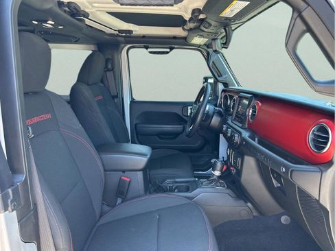 Used 2022 Jeep Wrangler Rubicon AWD/4WD image 11