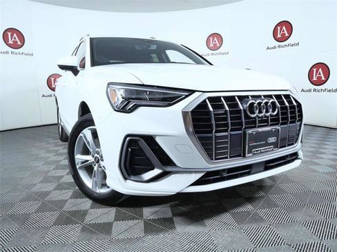 Certified 2024 Audi Q3 2.0T Premium Plus w/ Premium Plus Package image 2