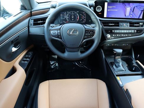 New 2025 Lexus ES 350 w/ Premium Package image 16