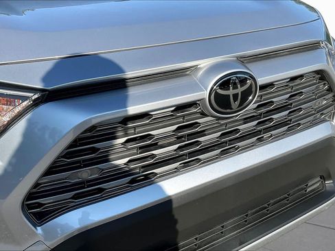 Used 2021 Toyota RAV4 Limited AWD/4WD image 30