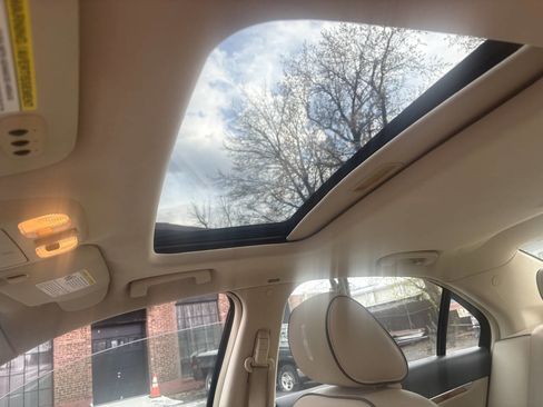 Used 2011 Lincoln MKZ w/ 102A Rapid Spec Order Code image 28