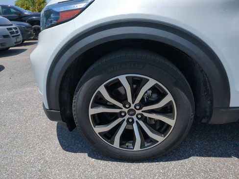 Used 2023 Ford Explorer ST-Line w/ Class IV Trailer Tow Package RWD image 36