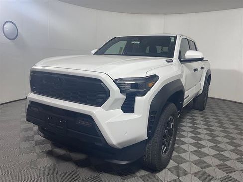New 2026 Toyota Tacoma TRD Off-Road w/ TRD Off Road Upgrade Package AWD/4WD image 3