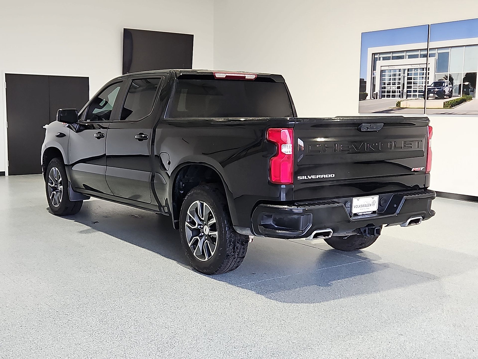 Used 2023 Chevrolet Silverado 1500 RST w/ Z71 Off-Road Package AWD/4WD image 6