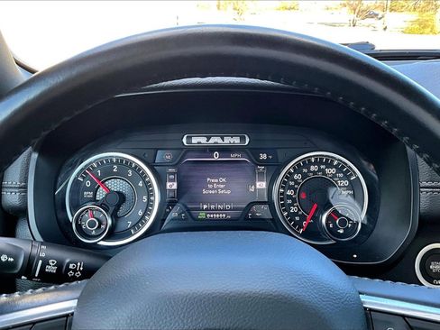 Used 2023 RAM 1500 Laramie image 10