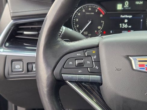 Used 2021 Cadillac XT6 Premium Luxury image 31