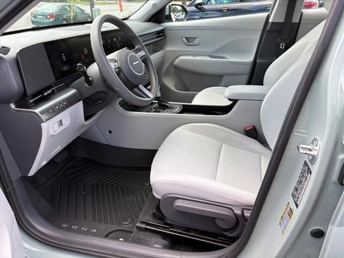 Used 2026 Hyundai Kona SE FWD image 14