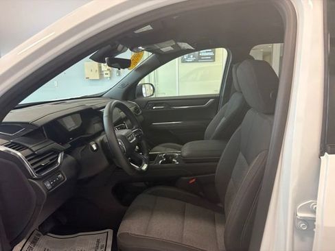 Used 2026 GMC Acadia Elevation w/ Black Edition AWD/4WD image 13
