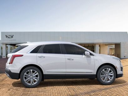New 2025 Cadillac XT5 Premium Luxury w/ Technology Package