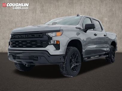 New 2026 Chevrolet Silverado 1500 Custom Trail Boss w/ Dark Appearance Package
