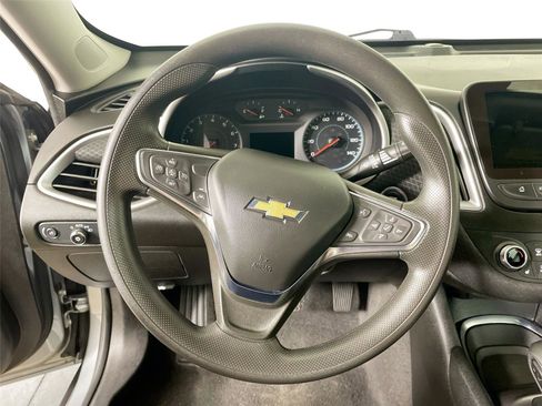 Used 2024 Chevrolet Malibu LT FWD image 18