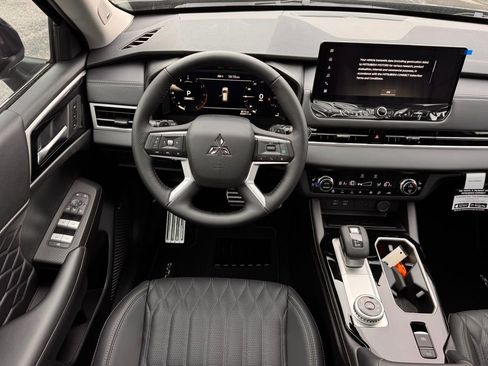New 2026 Mitsubishi Outlander SEL FWD image 19