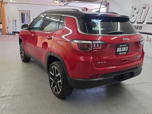 Used 2017 Jeep Compass Limited w/ Navigation Group AWD/4WD image 4