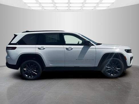 New 2026 Jeep Grand Cherokee Limited AWD/4WD image 8