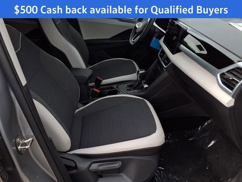 New 2026 Volkswagen Taos SE image 23