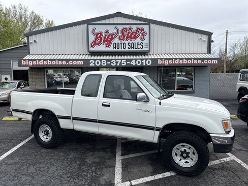 Used 1995 Toyota T100 SR5 image 1