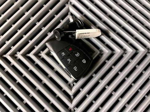 Used 2021 Chevrolet Tahoe High Country w/ Premium Package image 9