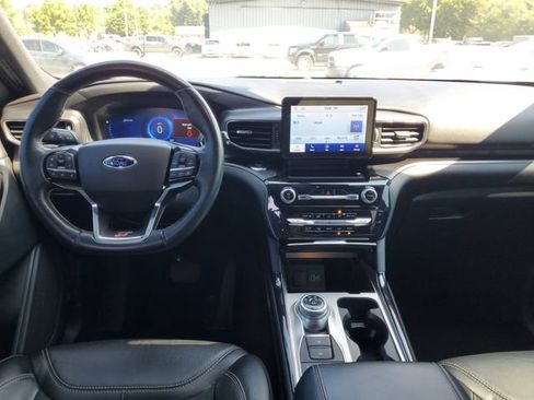 Used 2022 Ford Explorer ST AWD/4WD image 32