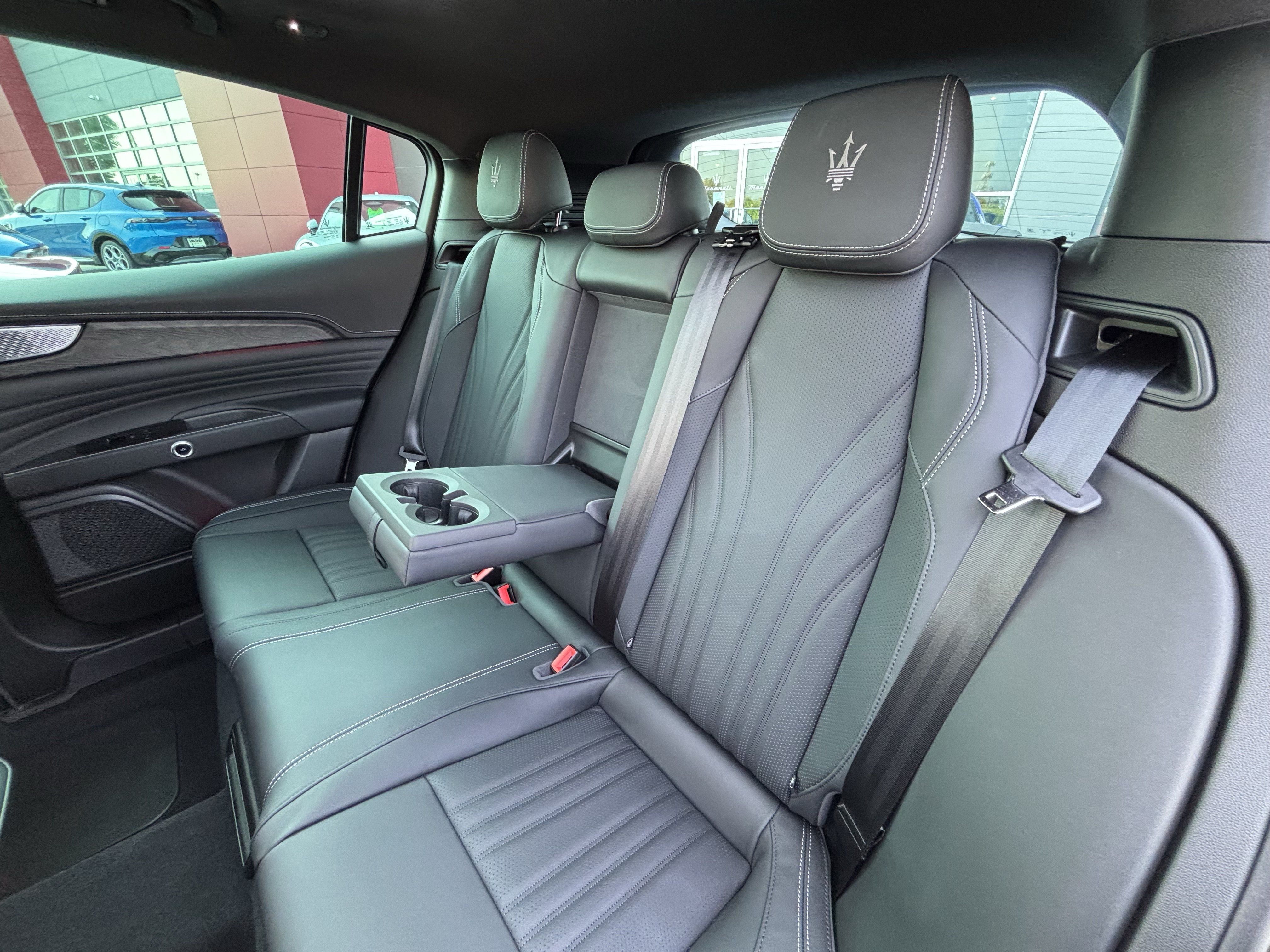 Used 2025 Maserati Grecale Folgore AWD/4WD image 43