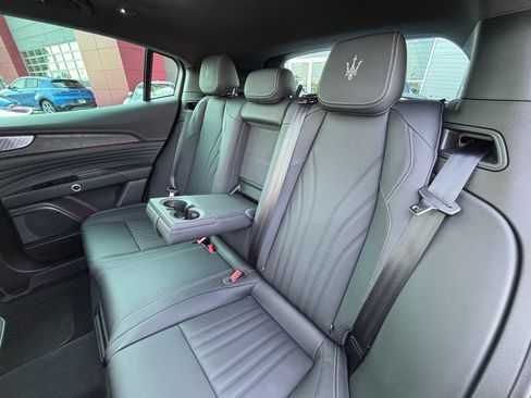 Used 2025 Maserati Grecale Folgore AWD/4WD image 43