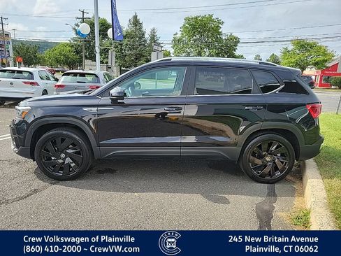 Certified 2023 Volkswagen Taos SE w/ Black Wheel Package AWD/4WD image 25