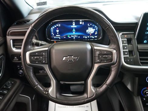 Used 2022 Chevrolet Tahoe Z71 w/ Luxury Package AWD/4WD image 35