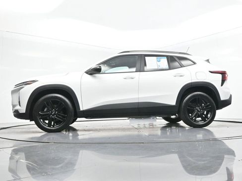 Used 2025 Chevrolet Trax ACTIV w/ Driver Confidence Package FWD image 45