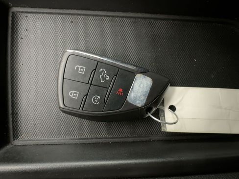 Certified 2023 Chevrolet Silverado 1500 Custom image 29