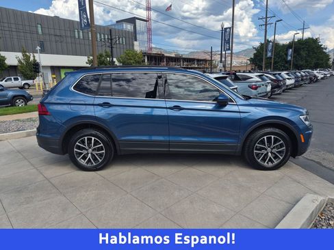 Used 2019 Volkswagen Tiguan SE w/ Panoramic Sunroof Package AWD/4WD image 2