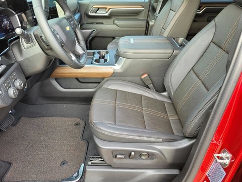 New 2026 Chevrolet Silverado 2500 High Country w/ High Country Premium Package AWD/4WD image 15