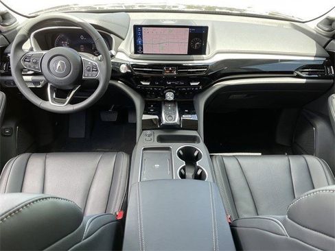 Certified 2025 Acura MDX FWD w/ Technology Package image 8