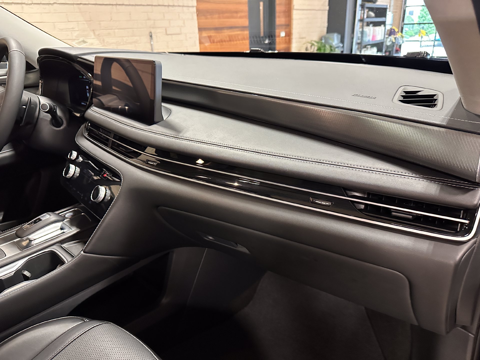 Used 2024 INFINITI QX60 Luxe AWD/4WD image 27