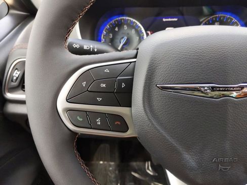 New 2026 Chrysler Pacifica Pinnacle image 23