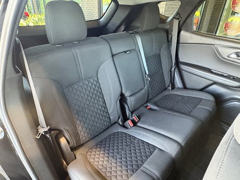 Used 2020 Chevrolet Blazer LT FWD image 28