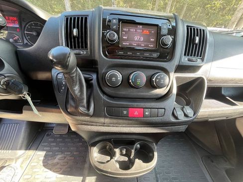 Used 2021 RAM ProMaster 2500 w/ Interior LED Lighting Group FWD image 19