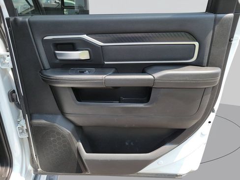 Used 2025 RAM 2500 Big Horn AWD/4WD image 33